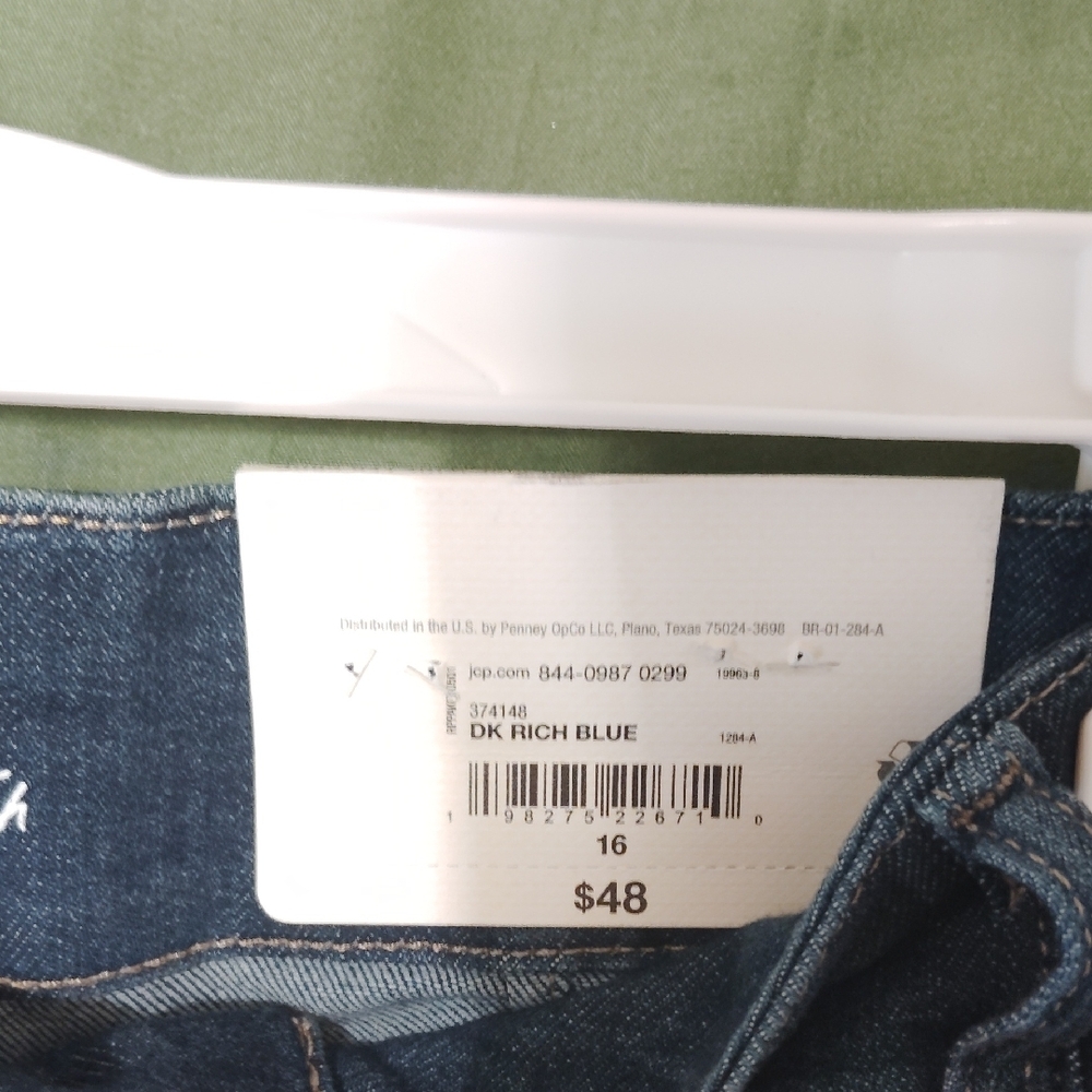 a.n.a Ladie's Dark Blue Relaxed Jeans - Picture 4 of 4